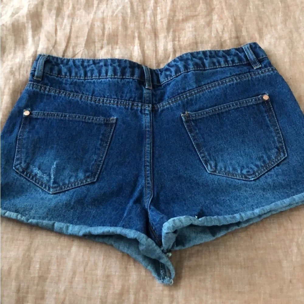 Hi Rise Jean Shorts - Picture 3 of 3